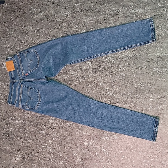 Levis Denim - Levis. Premium 501 Skinny. Women's size w24 l30. Big E. Button-fly